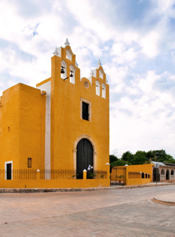 https://qa.yucatan.travel/wp-content/uploads/2020/03/Izamal-Ermita-Capilla-DeLosRemedios-D3R_4150-360x487.jpg